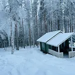 Pikku Pahtaja Apartman *